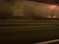 【交通事故】荷台が炎上してるのに気付かず高速を走るトラック　カチカチ山